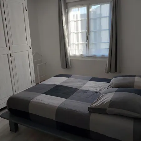 Petite Maison * Villereau (Nord)